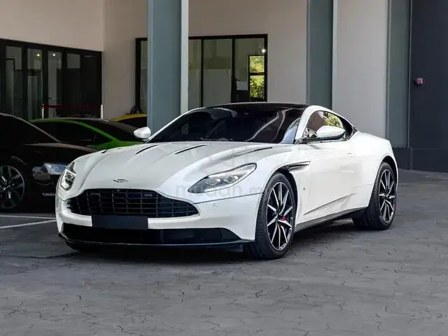 Aston Martin Db11