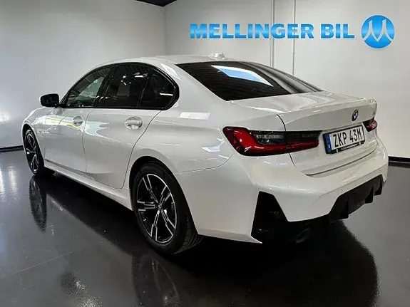 BMW 330E 2023 photo 4