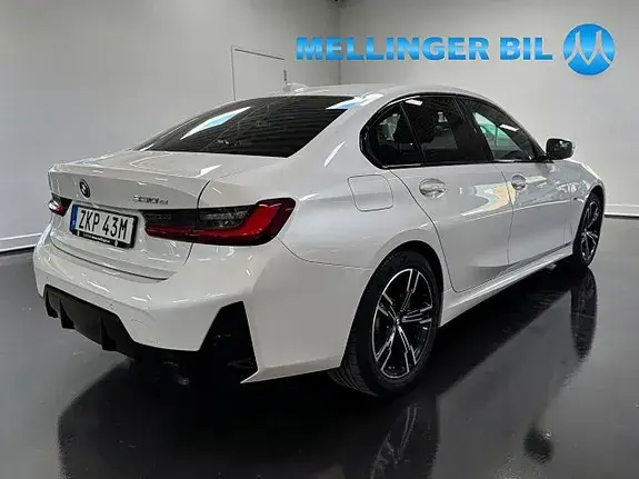 BMW 330E 2023 photo 3
