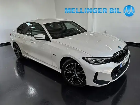 BMW 330E 2023 photo 2