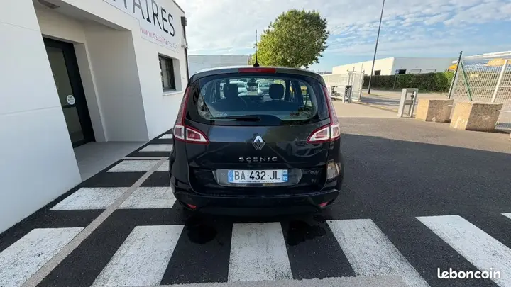 Renault Scenic 2010 photo 3