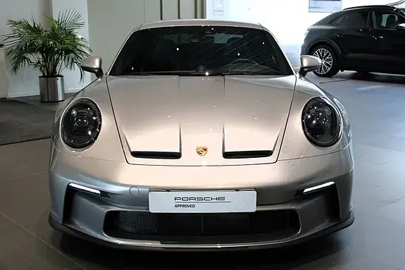Porsche 911 2022 photo 5