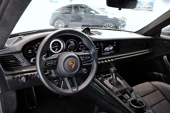 Porsche 911 2022 photo 3