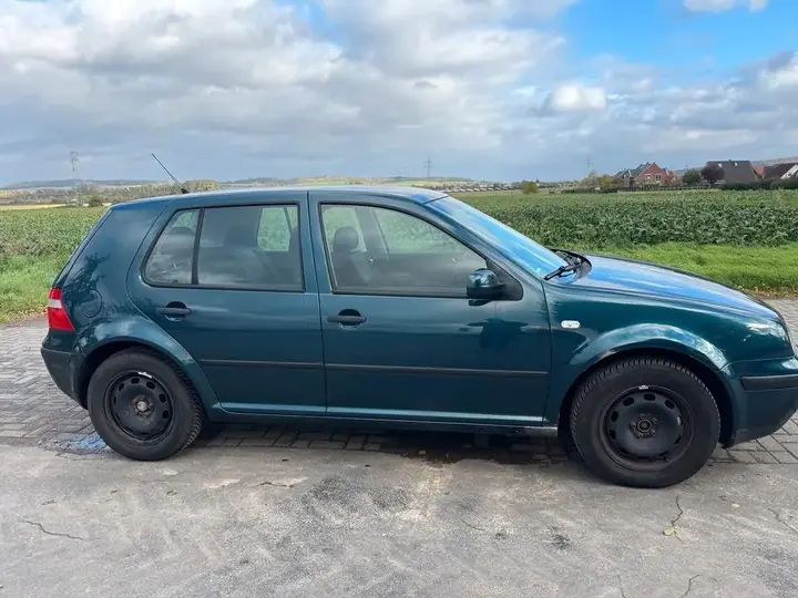 Volkswagen Golf 4