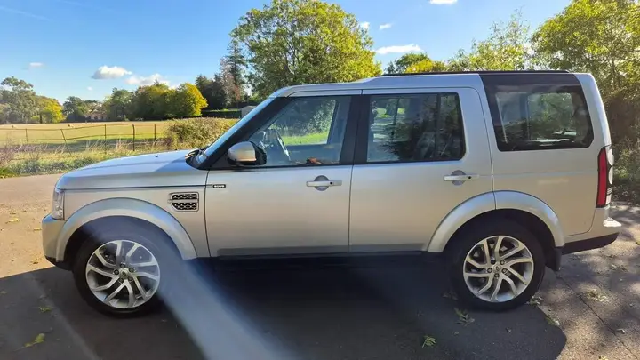 Land Rover Discovery 4 2015 photo 4