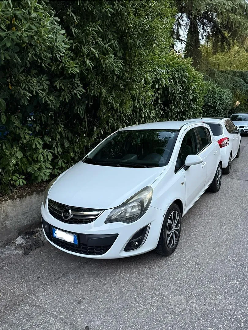 Opel Corsa D 2013 photo 3
