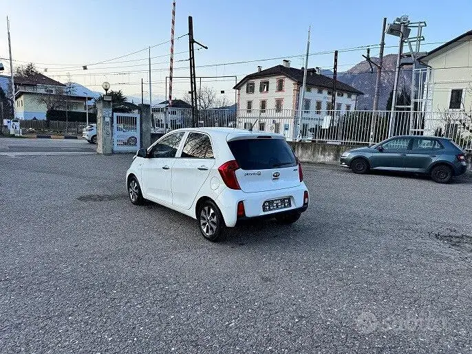 Kia Picanto 2016 photo 4