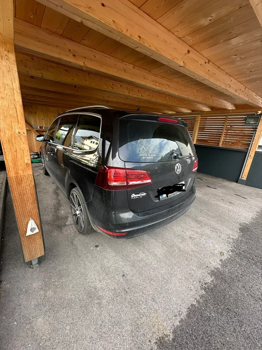 Volkswagen Sharan 2016 photo 2