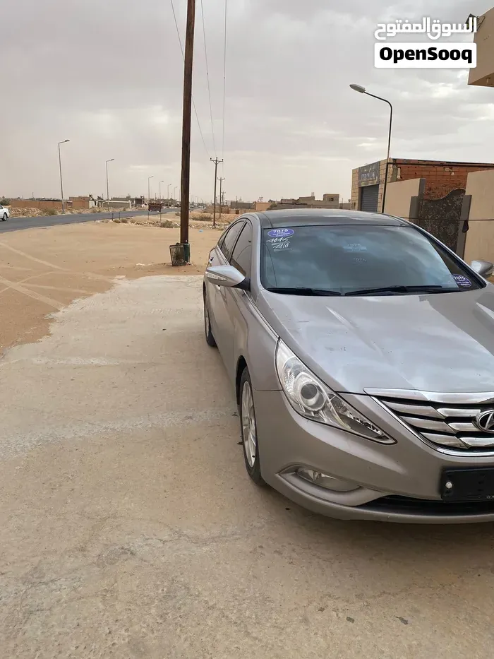 Hyundai Genesis 2010 photo 5