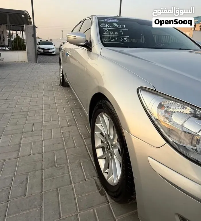 Hyundai Genesis 2010 photo 4