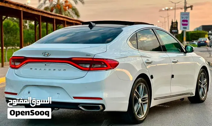Hyundai Azera 2019 photo 2