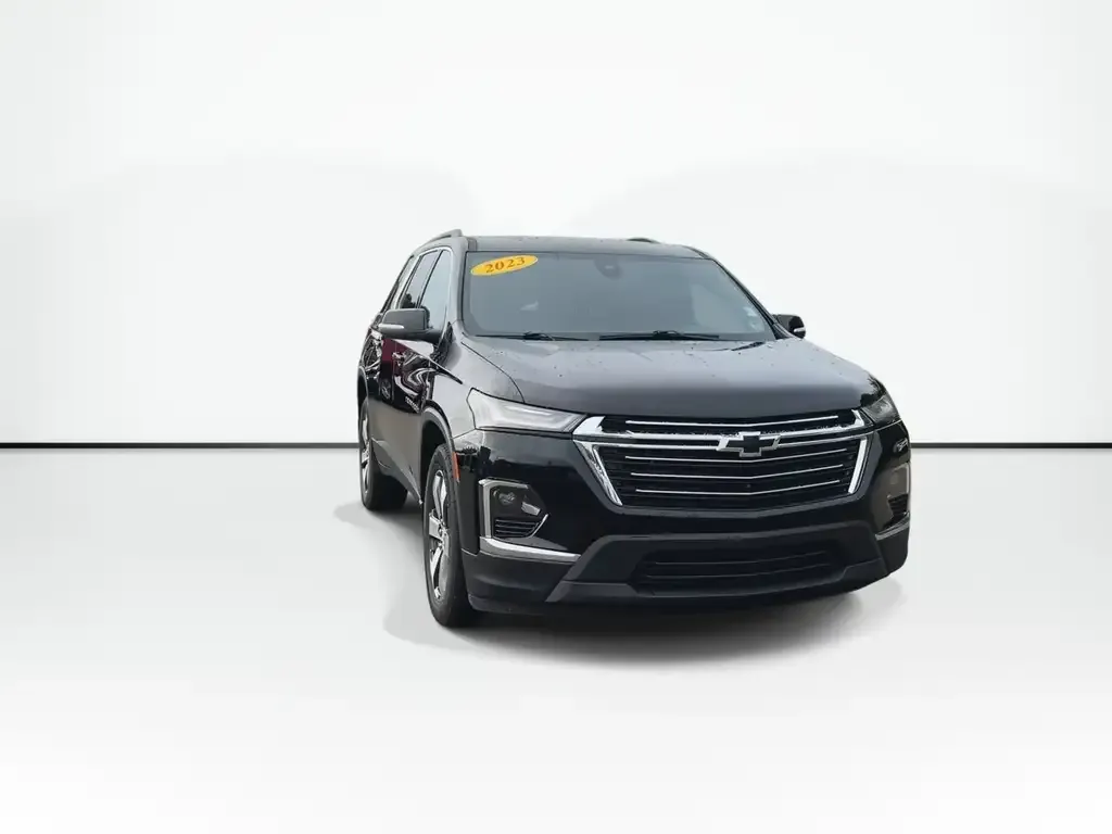Chevrolet Traverse 2023 photo 3