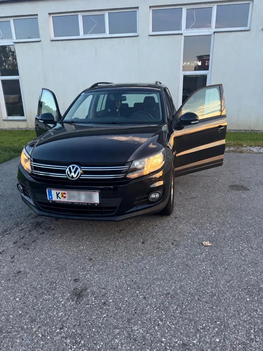 Volkswagen Tiguan 2012 photo 2