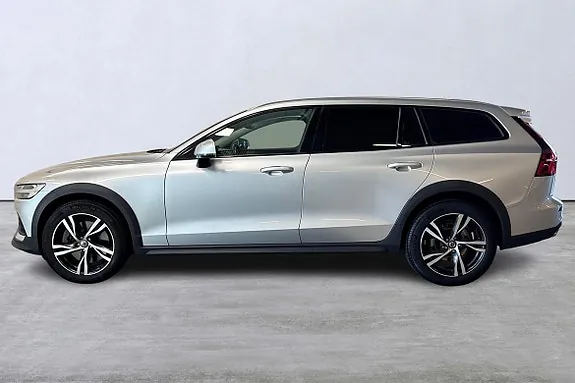 Volvo V60 Cross Country 2020 photo 2
