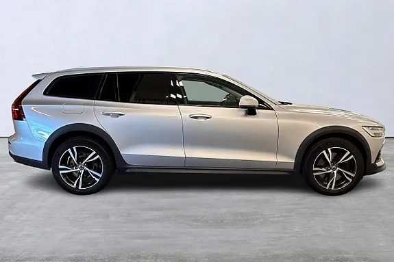 Volvo V60 Cross Country 2020 photo 3