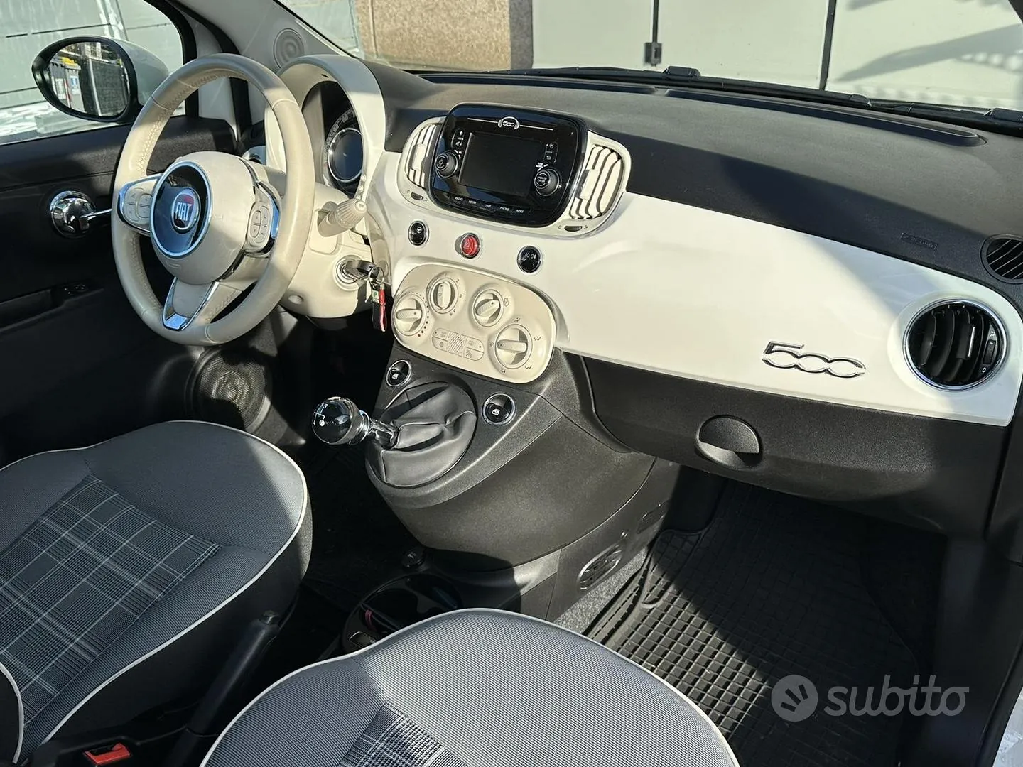 Fiat 500 2018 photo 2