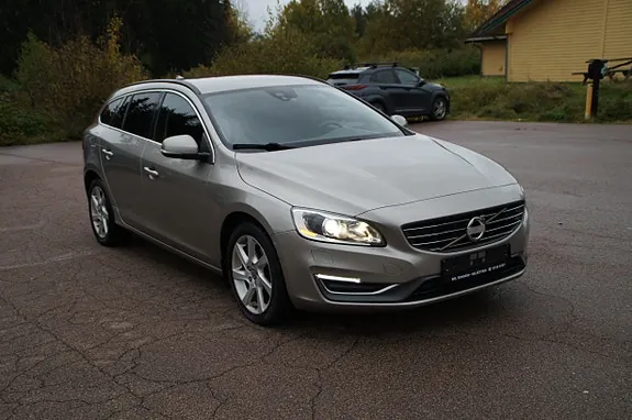 Volvo V60 2014 photo 5