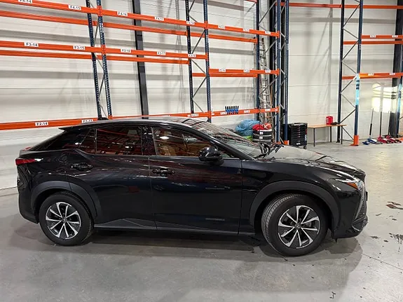 Lexus Rz450E 2023 photo 3