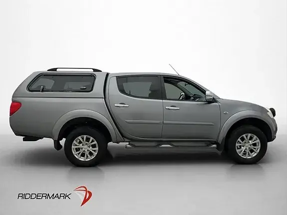 Mitsubishi L200 2015 photo 2