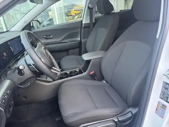 Hyundai Kona 2025 photo 4