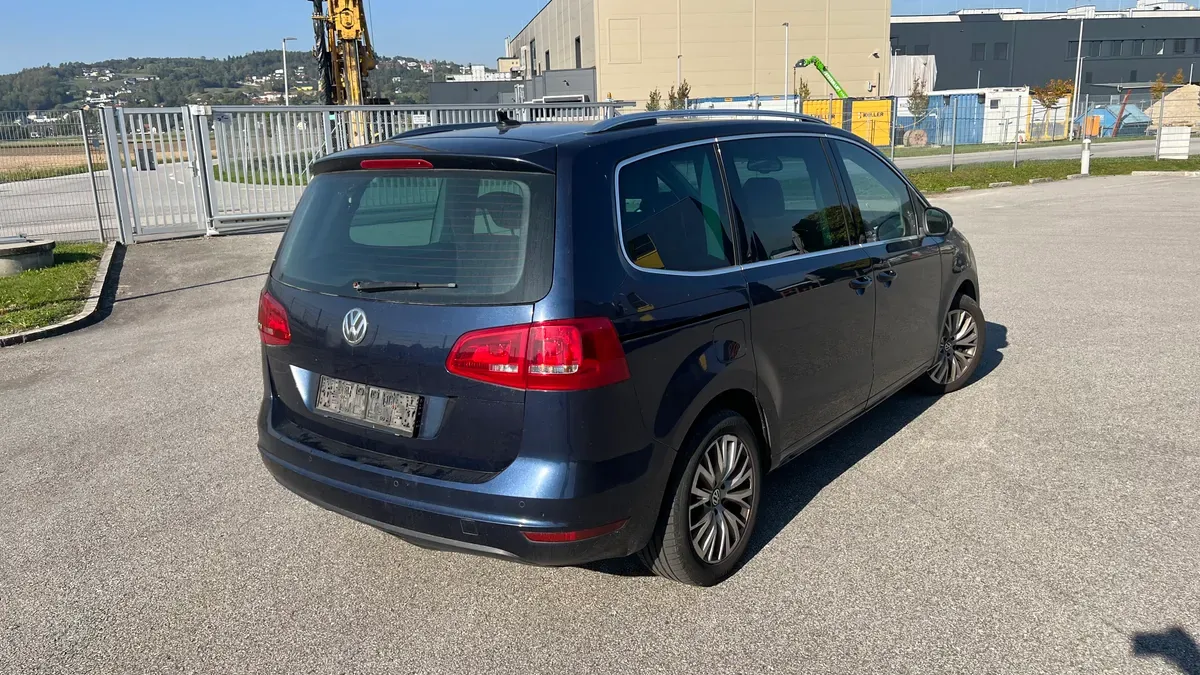 Volkswagen Sharan 2010 photo 3