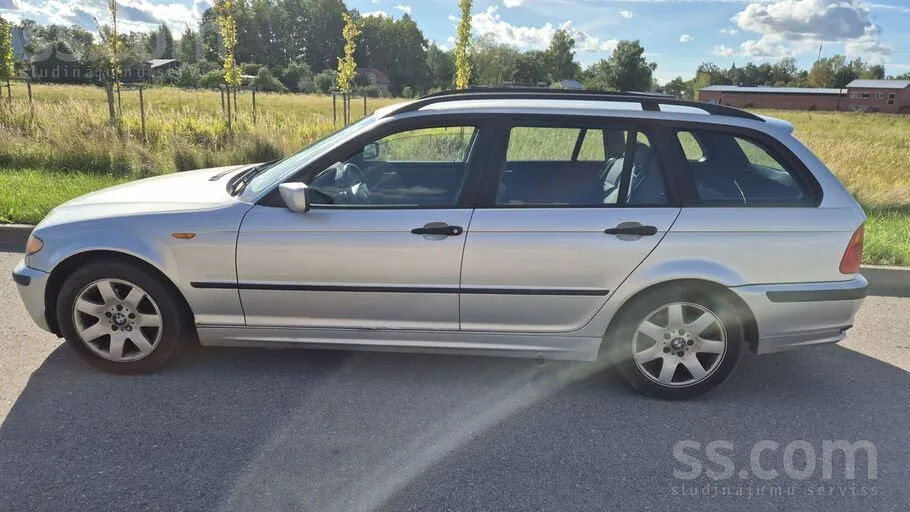 BMW 318I