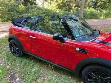 Mini Cooper Cabrio 2014 photo 2