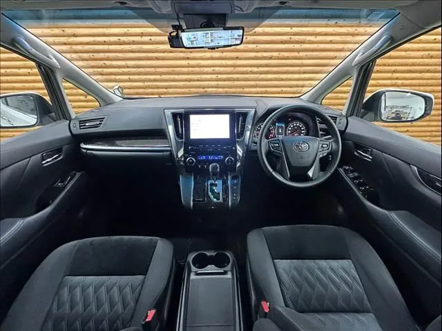 Toyota Alphard 2020 photo 2