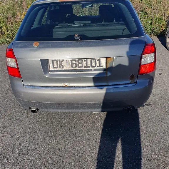 Audi A4 2004 photo 3
