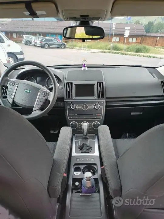 Land Rover Freelander 2013 photo 5