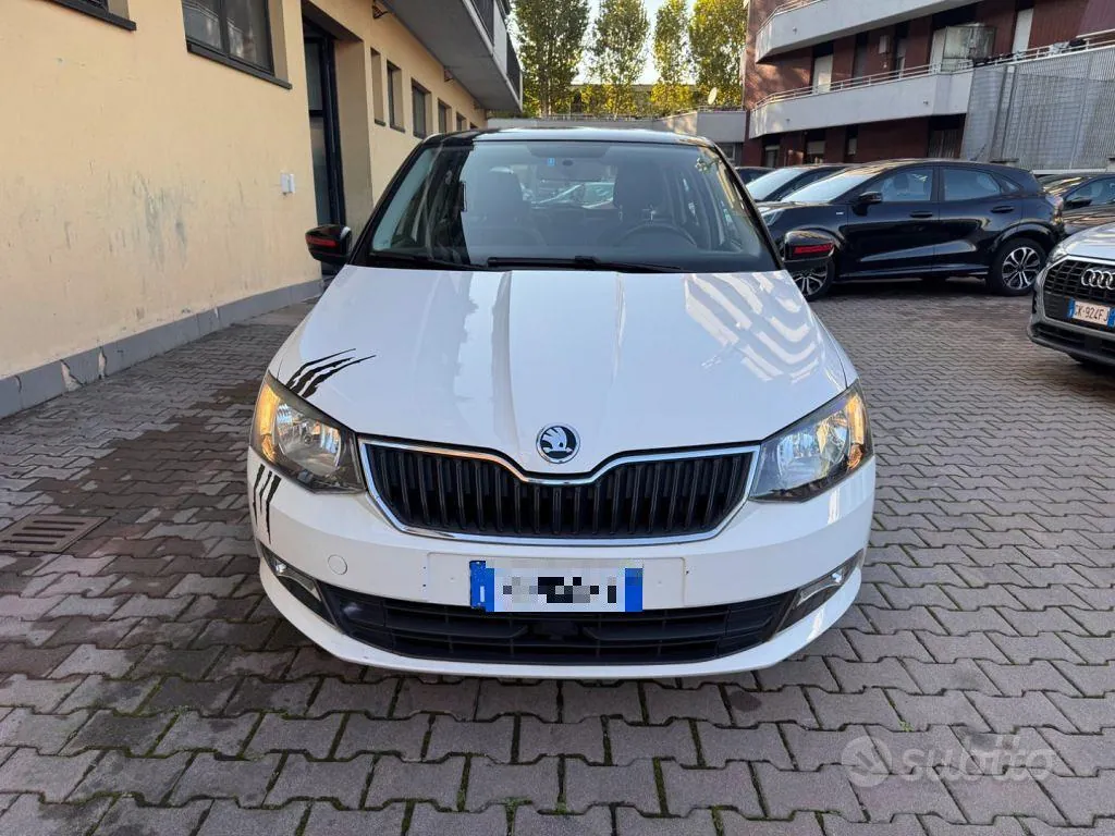 Skoda Fabia 2016 photo 2