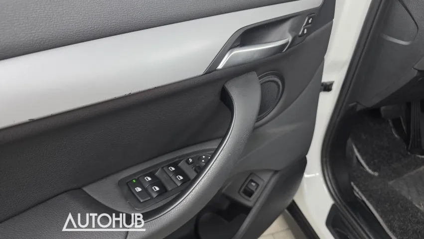 BMW X1 2018 photo 2