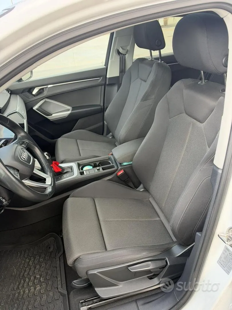 Audi Q3 2023 photo 3
