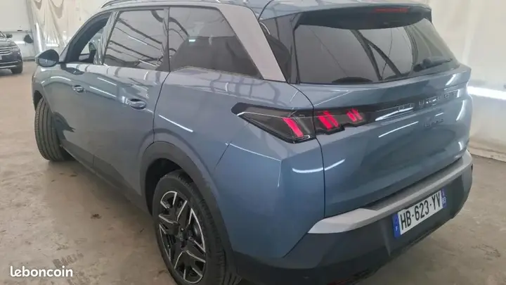 Peugeot 5008 2025 photo 2