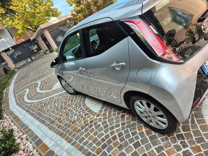 Toyota Aygo 2017 photo 2