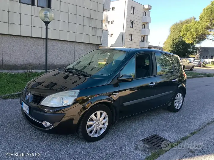 Renault Grand Scénic 2006 photo 4