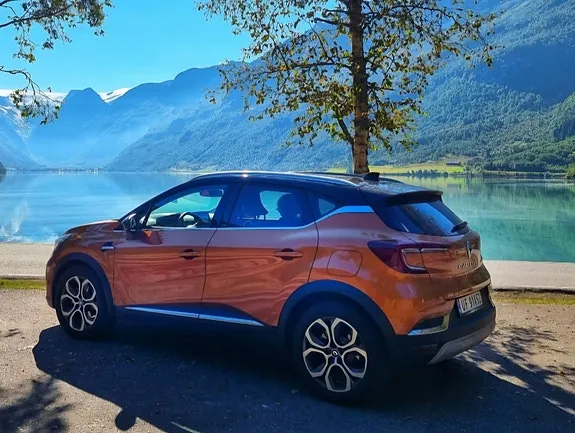 Renault Captur 2021 photo 2