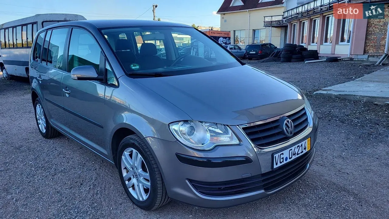 Volkswagen Touran 2007 photo 3