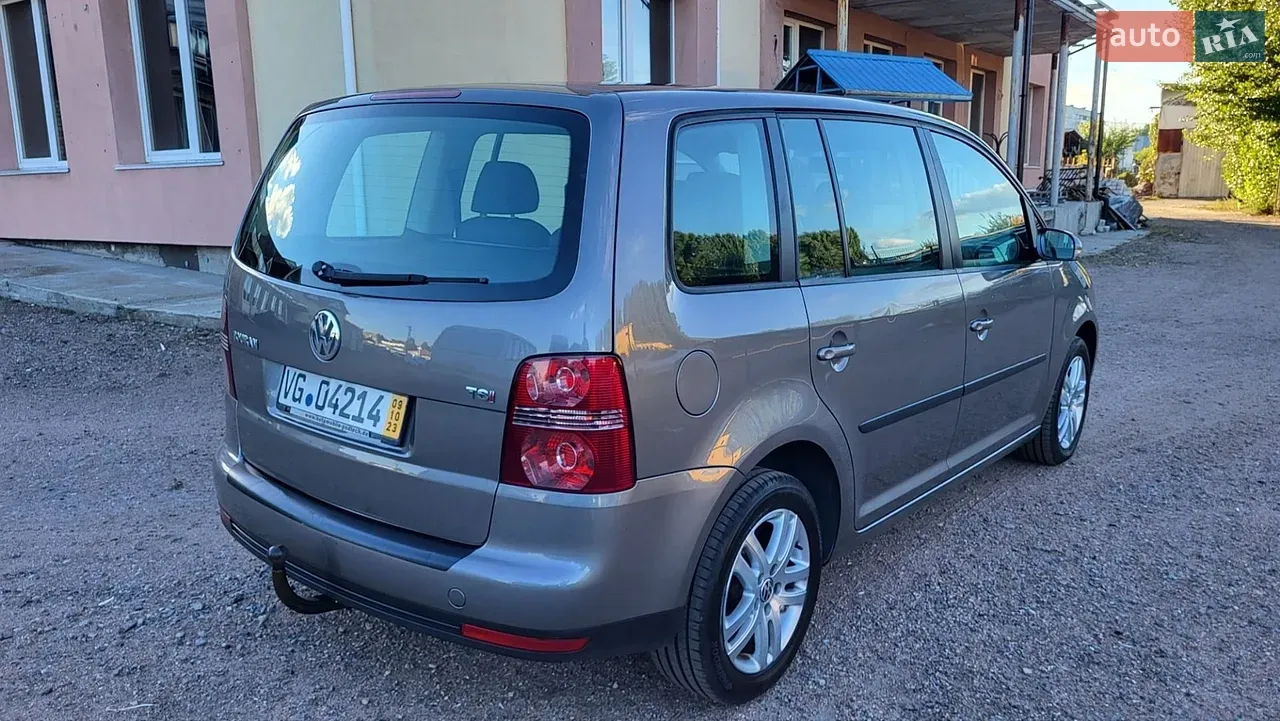 Volkswagen Touran 2007 photo 5