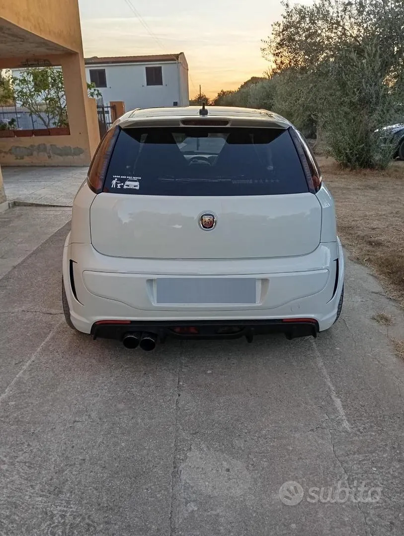 Abarth Punto Evo 2010 photo 2