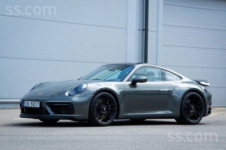 Porsche 911 2022 photo 4