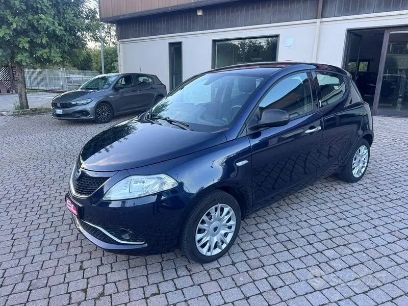 Lancia Ypsilon 2016 photo 3