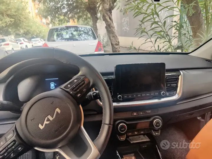 Kia Stonic 2025 photo 5