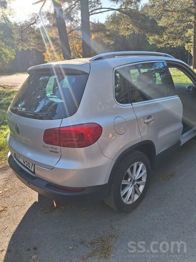 Volkswagen Tiguan 2012 photo 2