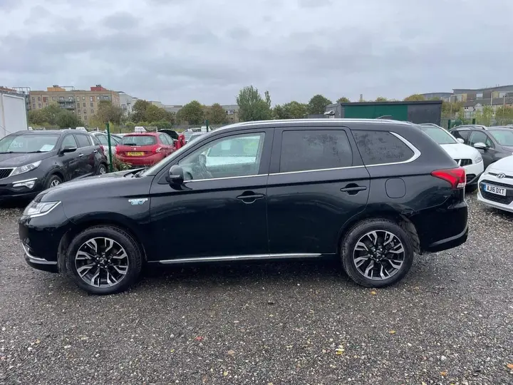 Mitsubishi Outlander 2015 photo 5