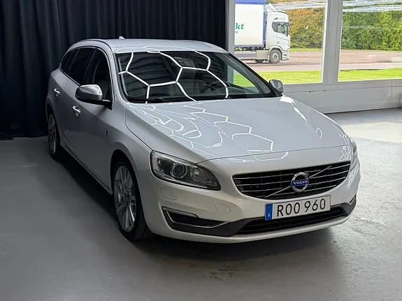 Volvo V60 2015 photo 2