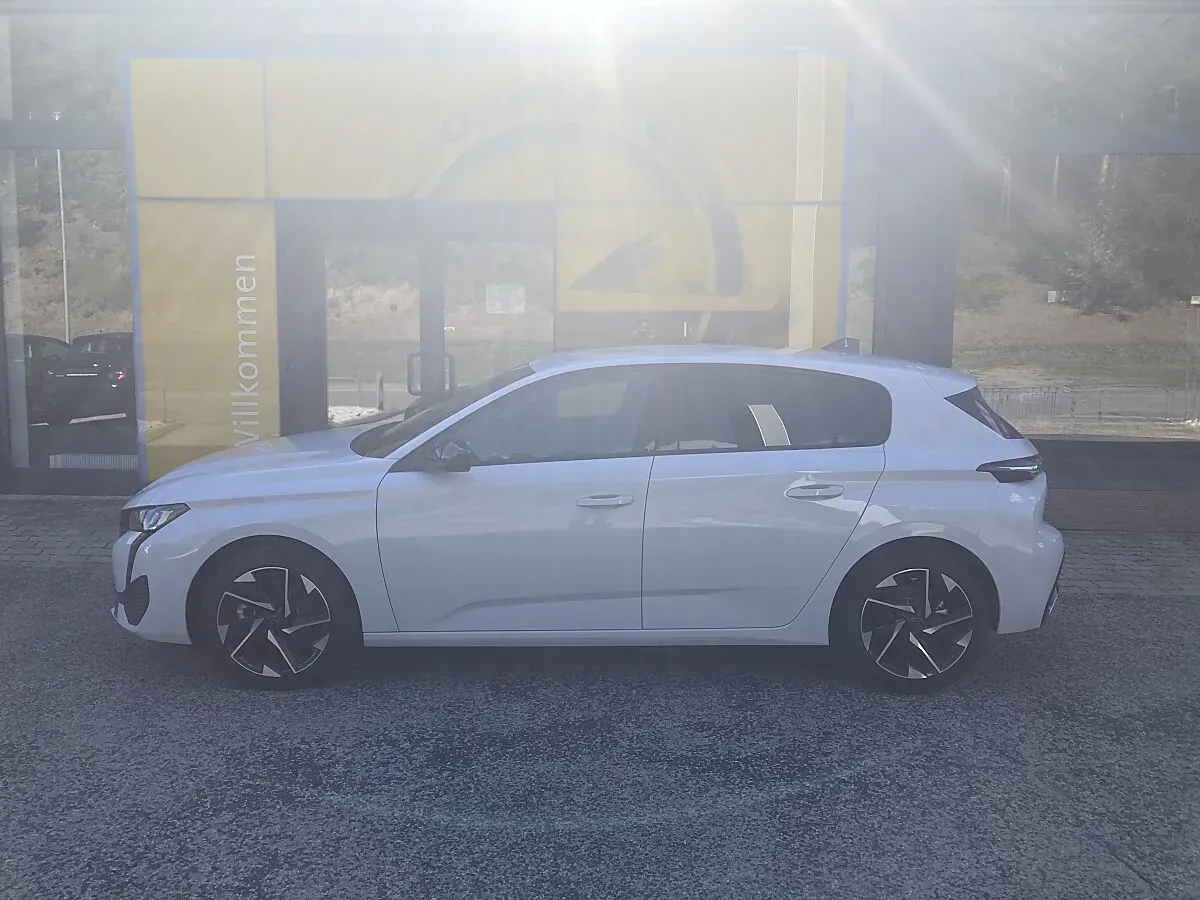 Peugeot 308 2026 photo 3