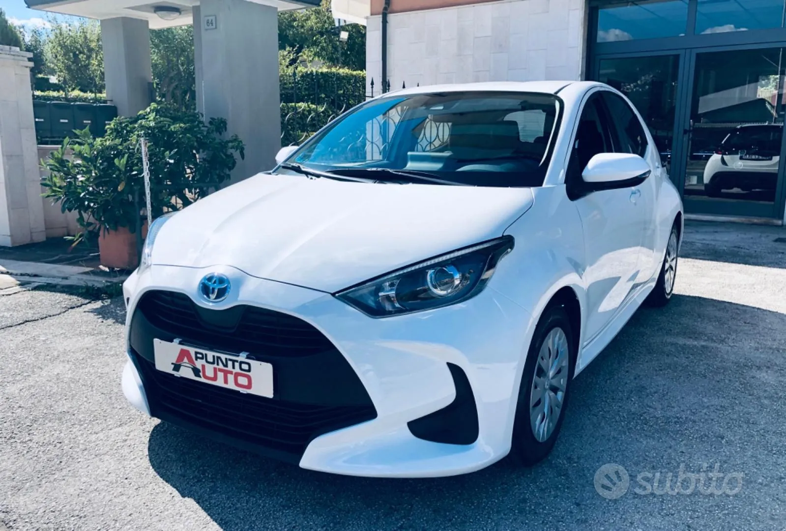 Toyota Yaris 2023 photo 5