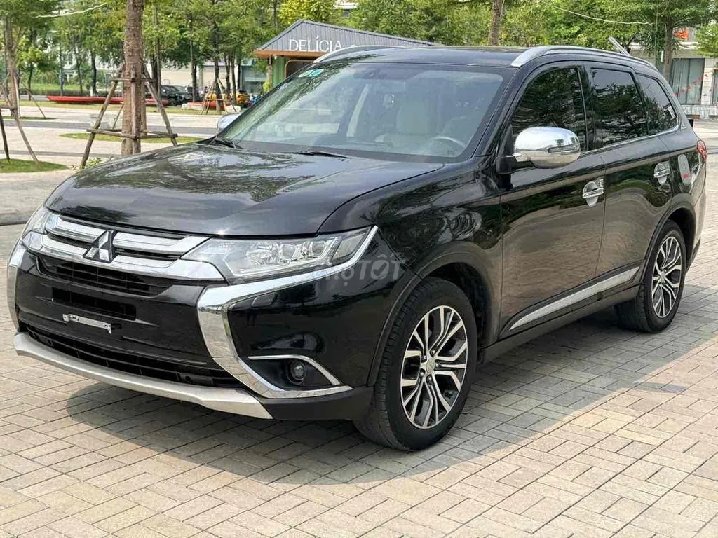Mitsubishi Outlander 2018 photo 3