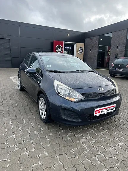 Kia Rio 2013 photo 3